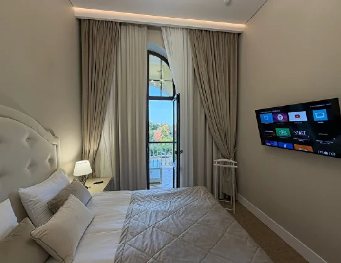 Семейный трехкомнатный с балконом Главный корпус - Санаторий «Беларусь» Сочи