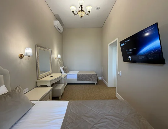 Семейный трехкомнатный с балконом Главный корпус - Санаторий «Беларусь» Сочи